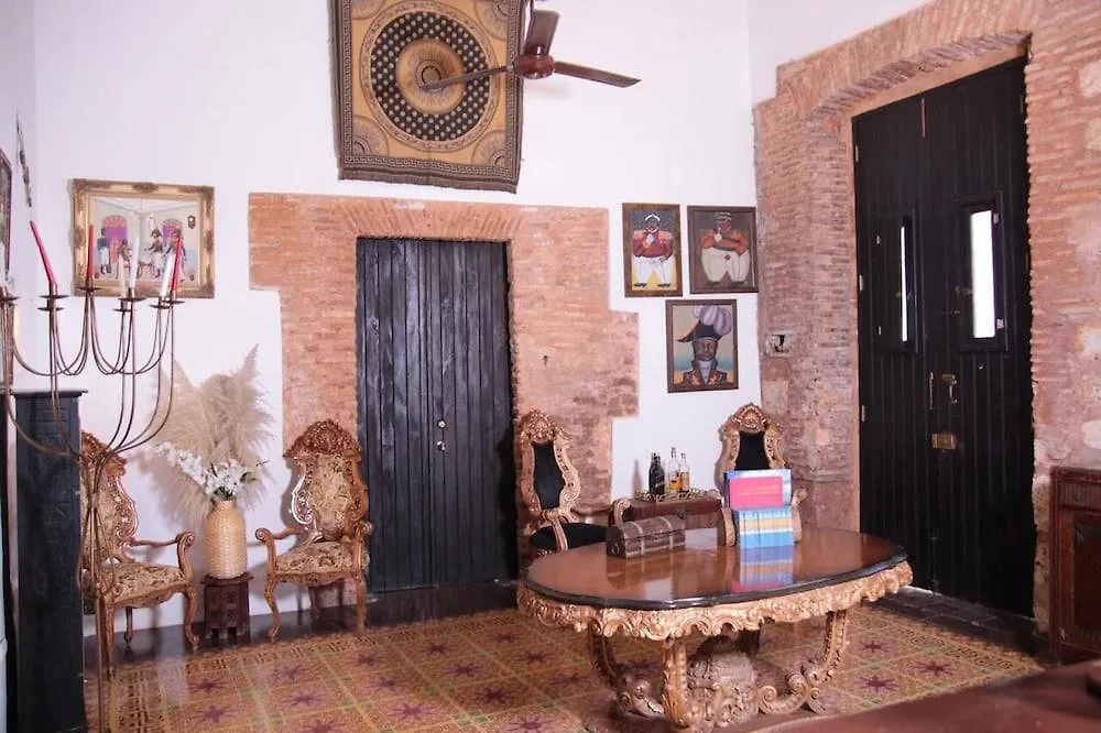 Dona Elvira Boutique Hotel Santo Domingo 4*,