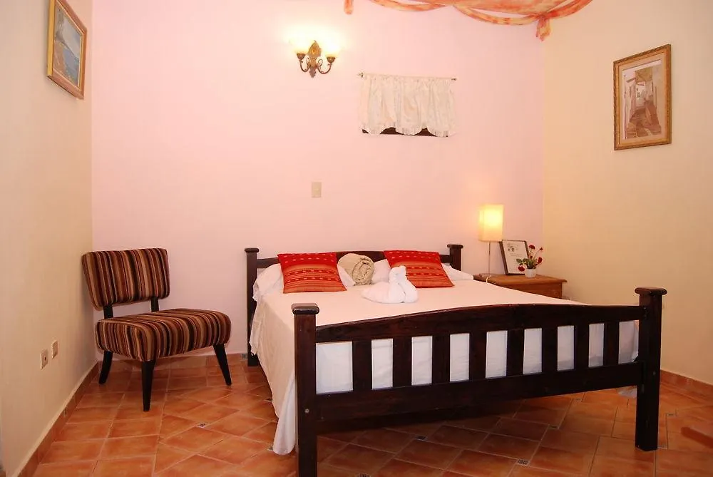 Dona Elvira Boutique Hotel Santo Domingo 4*,